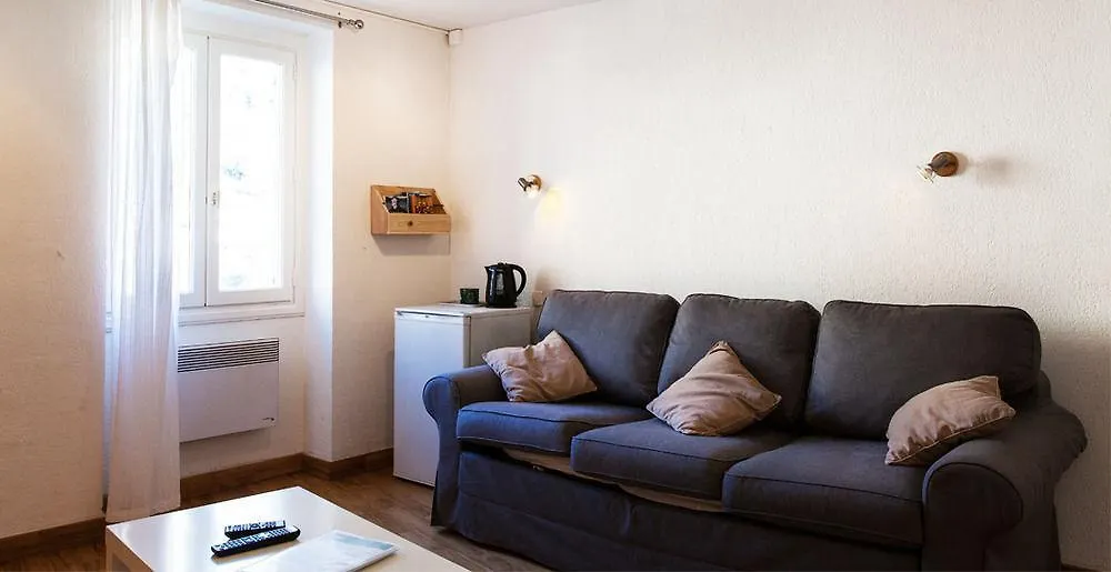 The Frogs' House - Yoga Retreat Bed & Breakfast Saint-Jeannet  3*, Saint-Jeannet (Alpes-Maritimes) France